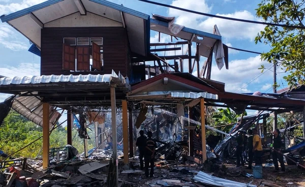 ทบ.ประณามกัมพูชา ยิง BM-21 ถล่มชุมชนศรีสะเกษ ดับ 1 บ้านเสียหาย