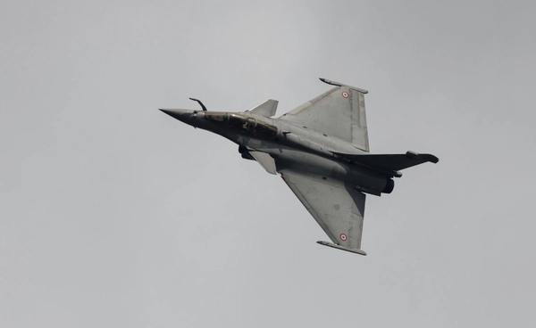 เครื่องบินรบ "ราฟาล" เริ่มบินลาดตระเวนน่านฟ้าโปแลนด์ ส่วนหนึ่งของแผนนาโตต้านรัสเซีย