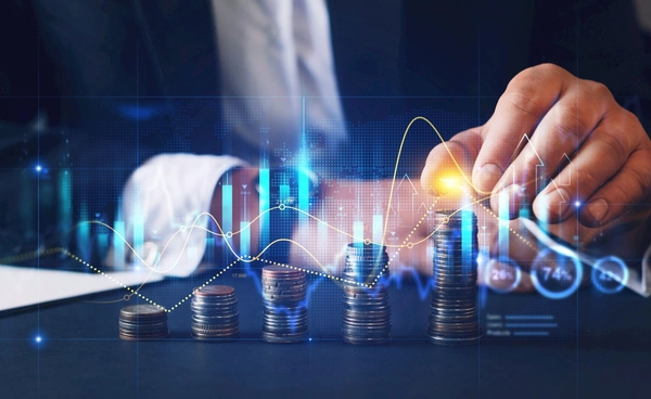 เศรษฐกิจไทยติดกับดักซ้ำซ้อน แนะใช้มาตรการกระตุกประคอง-ปฏิรูปเชิงโครงสร้าง