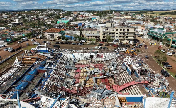 ทอร์นาโดถล่ม “บราซิล” เสียชีวิตอย่างน้อย 6 คน บาดเจ็บกว่า 750 คน