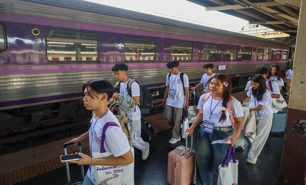 เริ่มแล้ว “รับน้องรถไฟ 2568” สานสัมพันธ์ รุ่นพี่-รุ่นน้อง ด้วยรถไฟขบวนพิเศษ