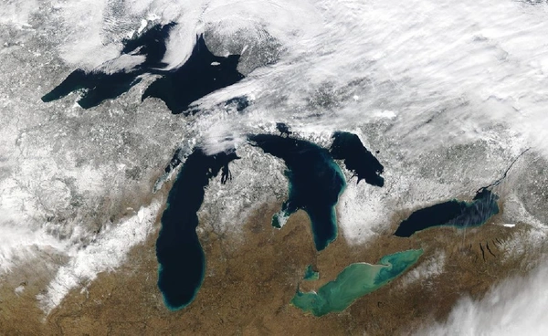 โลกกำลังละลาย หิมะจากทะเลสาบหายไป  ฝนเข้ามาแทนฤดูหนาว