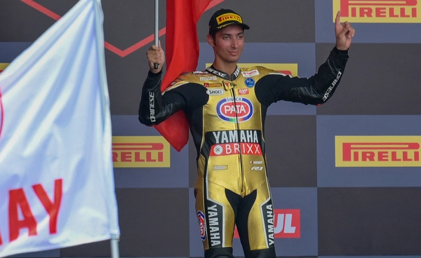 ประวัติ โทปรัค ราซกัตลิโอกลู จาก เวิลด์ ซูเปอร์ไบค์ สู่ โมโต จีพี 2026