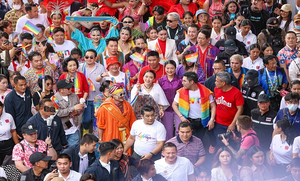 นายกฯ นำขบวนพาเหรดเปิดงาน “Bangkok Pride Parade 2025” ปักหมุดดึงดูดนักท่องเที่ยวจากทั่วโลก