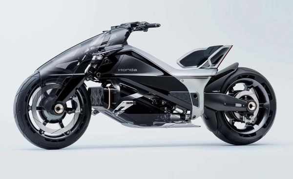 Honda เปิดตัว EV Outlier Concept มอเตอร์ไซค์ไฟฟ้าขับเคลื่อนสี่ล้อรุ่นอนาคต