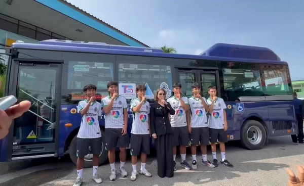 ไทย สมายล์ บัส ส่งมอบรถบัสพลังงานไฟฟ้ามูลค่า 4.5 ล้านบาทให้ โรงเรียนหมอนทองวิทยา