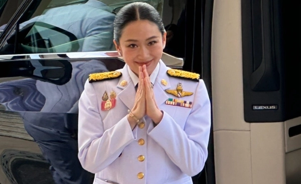 "แพทองธาร" ไม่ใช้ตึกไทยคู่ฟ้า เตรียมเข้ากระทรวงวัฒธรรม 09.00 น. พรุ่งนี้