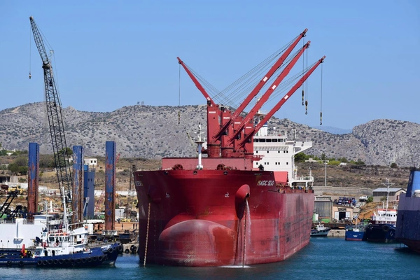 ฮูตียิงขีปนาวุธ5ลูกถล่มเรือสินค้าครั้งแรกรอบครึ่งปี