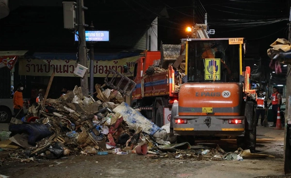 มหาดไทย เร่งบูรณาการฟื้นฟูน้ำท่วมหาดใหญ่ ให้กลับมาปกติโดยเร็ว