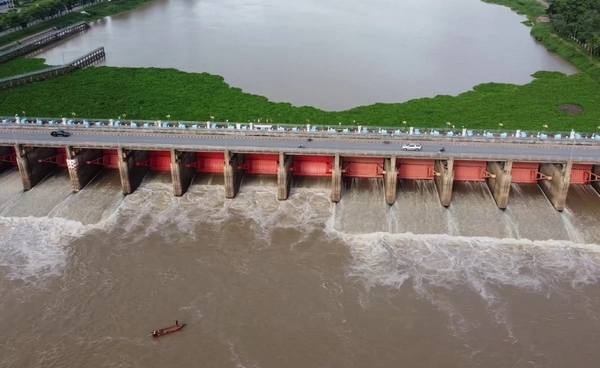 "เขื่อนเจ้าพระยา" ปรับลดการระบายน้ำ  เพื่อลดผลกระทบพื้นที่ลุ่มต่ำ
