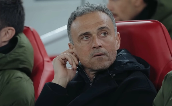 เอ็นรีเก้ ยักไหล่แข้งบาดเจ็บเยอะ   ไม่จำเป็นต้องเสริมทัพหน้าหนาว