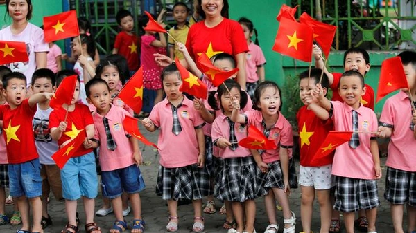 เด็กเวียดนามเฮ เรียนฟรีถึงม.ปลายในรร.รัฐ