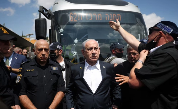 "เนทันยาฮู" ลงพื้นที่เยรูซาเลมสั่งหาตัวคนร้ายกราดยิง คาดมือปืน 2 คนมาจากเวสต์แบงก์