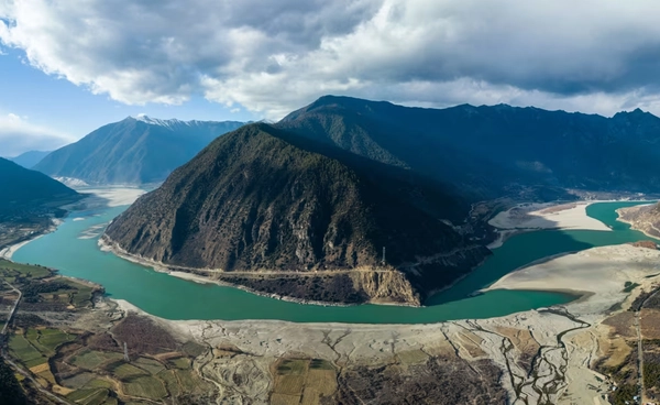 จีนเตรียมสร้างระบบผลิตไฟฟ้าพลังงานน้ำที่ใหญ่ที่สุดในโลก มูลค่า 5.2 ล้านล้านบาท