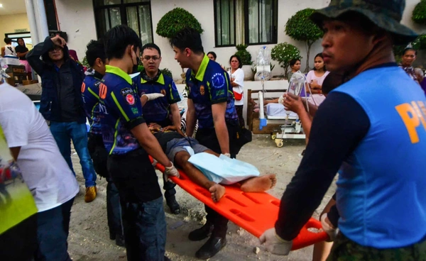 แผ่นดินไหวฟิลิปปินส์ เสียชีวิตแล้วอย่างน้อย 26 ราย