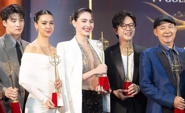 รางวัล โทรทัศน์ทองคำ ครั้งที่ 39 โทนี่ รากแก่น - ใหม่ ดาวิกา คว้าดารานำชาย-หญิง