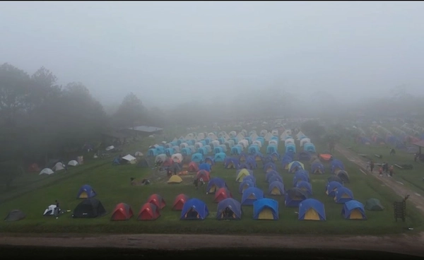 ชมทะเลหมอกขาวโพลนบนภูกระดึง 