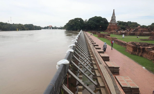 ศิลปากรตรวจน้ำท่วมอยุธยา ย้ำโบราณสถานสำคัญยังปลอดภัย