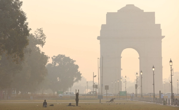 “นิวเดลี” อากาศเป็นพิษหนัก ผู้ป่วยทางเดินหายใจพุ่งกว่า 2 แสนราย