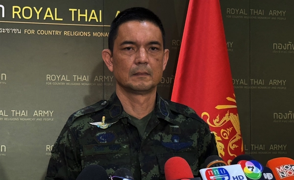 โฆษก ทบ. ปัดข่าวอพยพชาวสุรินทร์-ยันไม่เตรียมบุกกัมพูชา