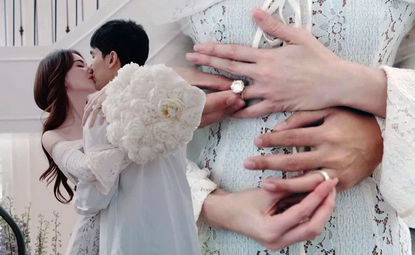 ใหม่ ดาวิกา เปิดภาพพิธีหมั้น เต๋อ ฉันทวิชช์ เรียบง่ายแต่โรแมนติกขั้นสุด