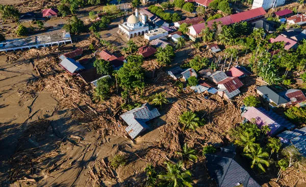 เปิดเหตุผลน้ำท่วมอินโดนีเซีย ทำไมยอดเสียชีวิตพุ่งสูงรวดเร็ว ย้ำวิกฤตโลกร้อน