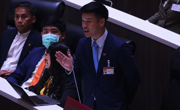 ฝ่ายค้านตั้งข้อสังเกตงบปี 69 ขาดดุลสูง-ใช้จ่ายไร้ทิศทาง