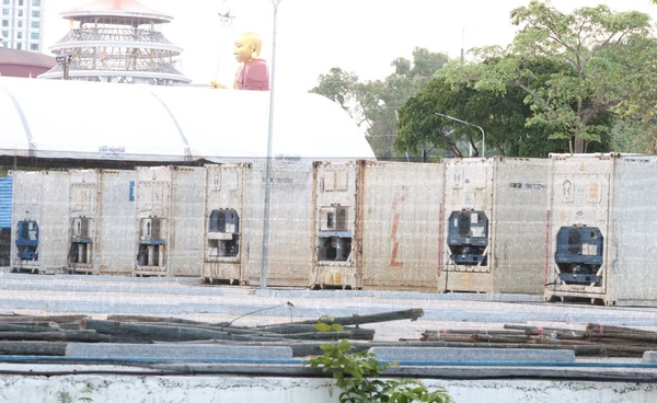 สธ.เผยยอดเสียชีวิตน้ำท่วมใต้ล่าสุด 140 ราย โต้ข่าวลือพุ่งพันศพ