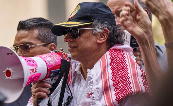 สหรัฐฯ สั่งระงับวีซ่าประธานาธิบดีโคลอมเบีย เหตุปราศรัยร้องกองทัพหยุดฟังคำสั่งทรัมป์