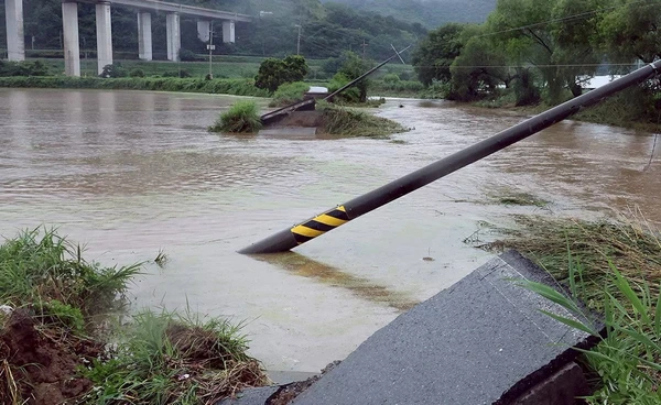 ปภ. เตือน 52 จังหวัด ระวังน้ำท่วม - ดินถล่ม - เขื่อนระบายน้ำเพิ่ม 18 -24 ก.ย.68