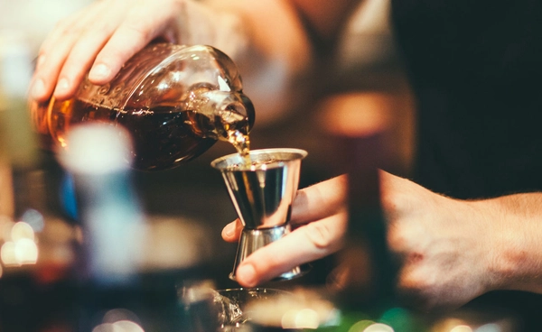 “เครื่องดื่มแอลกอฮอล์” กรมควบคุมโรคยืนยันยังคงขายได้เฉพาะเวลาที่กำหนดตามเดิม