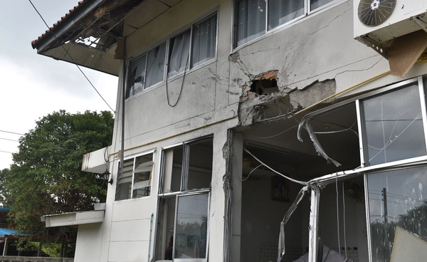 ไทยนำคณะทูตลงพื้นที่ "รพ.สต.บ้านซำเม็ง" ถูกโจมตีทั้งที่ไม่ใช่เป้าหมายทางทหาร