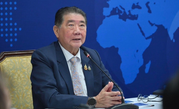 "ภูมิธรรม" เรียกทูตไทยประจำกัมพูชากลับ ลดระดับความสัมพันธ์ ปมระเบิดช่องอานม้า