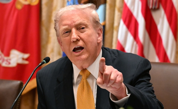 ทรัมป์ยอม "ยกเว้น" ภาษีนำเข้าสินค้าอาหารกว่า 200 รายการ พร้อมยืนยันสหรัฐฯ "ไม่มีเงินเฟ้อ"