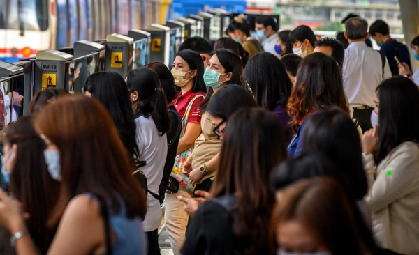 ม.33 ถูกเลิกจ้าง ประกันสังคมจ่ายสูงสุด 5.4 หมื่นบาท 