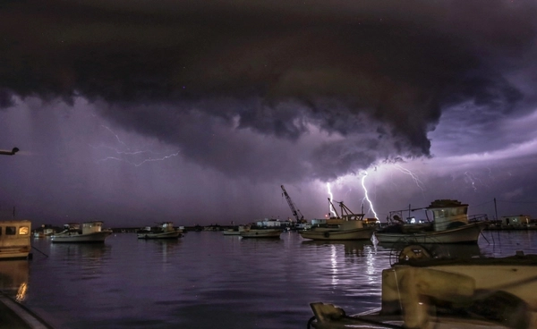 พายุคัลแมกี ทำฝนตกหนักหลายพื้นที่ ปภ.แนะติดตามข่าวสารจากภาครัฐ