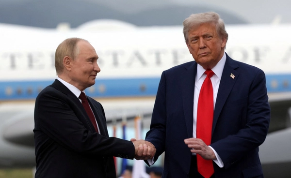 สหรัฐฯ ประกาศมาตรการคว่ำบาตรบริษัทน้ำมันรัสเซีย กดดันเร่งเจรจาข้อตกลงสันติภาพ 