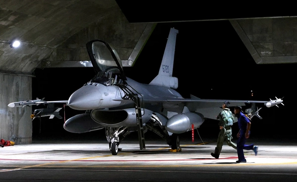 F-16 ไต้หวันส่งมอบช้า จนพนักงาน Lockheed Martin ต้องทำ OT เร่งการผลิต !