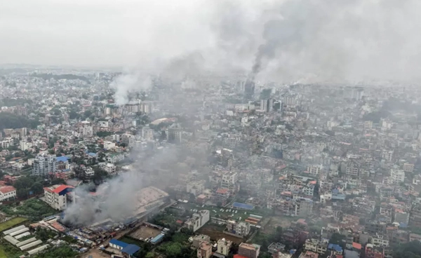 เนปาลยืดเคอร์ฟิว ทหารสลายการชุมนุม ผู้ประท้วงเตรียมพบผู้นำใหม่