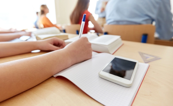 เกาหลีใต้ออกกฎหมายใหม่ ห้ามเล่นมือถือในโรงเรียน