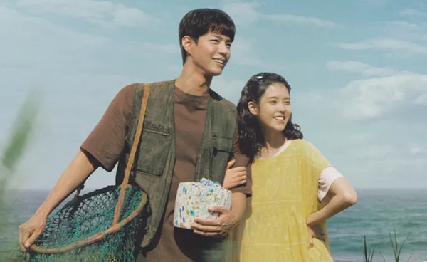 ทีมผู้สร้างซีรีส์ When Life Gives You Tangerines ถูกแฉว่าบังคับนักแสดงตัดผมและทิ้งให้อยู่กลางอากาศหนาว 
