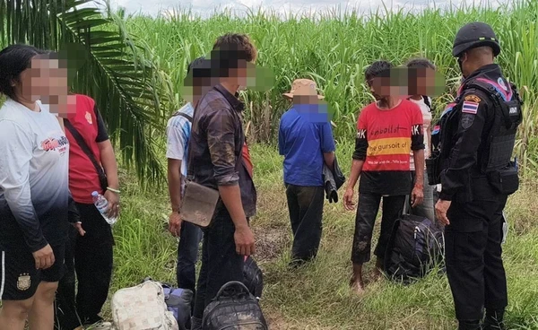 จับ "แรงงานกัมพูชา" ลักลอบข้ามแดน โอดไม่มีงานทำ-รายได้ไม่พอ