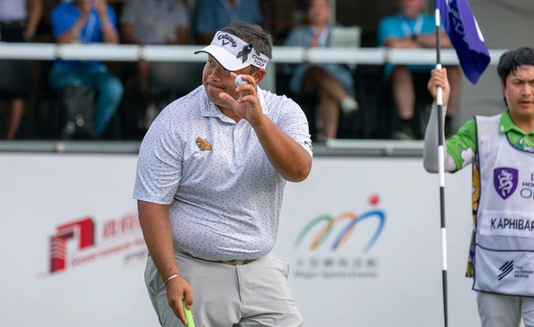 "โปรอาร์ม" ตามผู้นำ 2 สโตรก รอบสอง "ลิงค์ ฮ่องกง โอเพ่น"