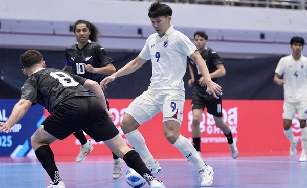 ประวัติ "บาส" สราวุท ผลาพฤกษ์ นักฟุตซอลทีมชาติไทย