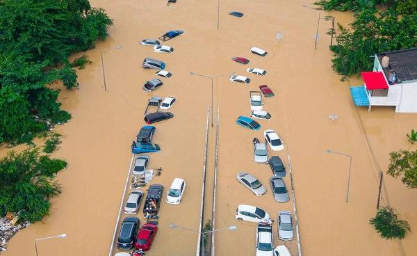 รถจมน้ำหาดใหญ่ เคลมได้แค่ไหน? เปิดสิทธิ–ข้อยกเว้นประกันภัย