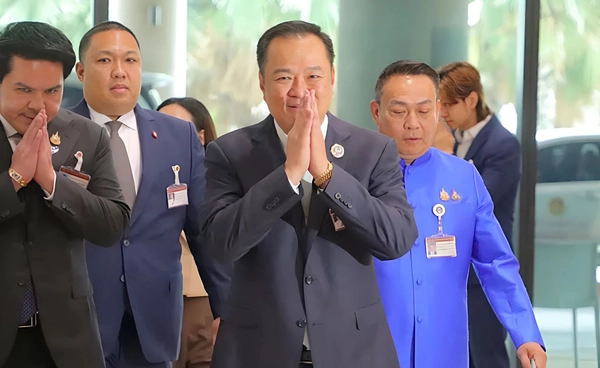 “อนุทิน” ขอบคุณปชน.โหวตเป็นนายกฯ ยืนยันพร้อมรับทุกเงื่อนไข