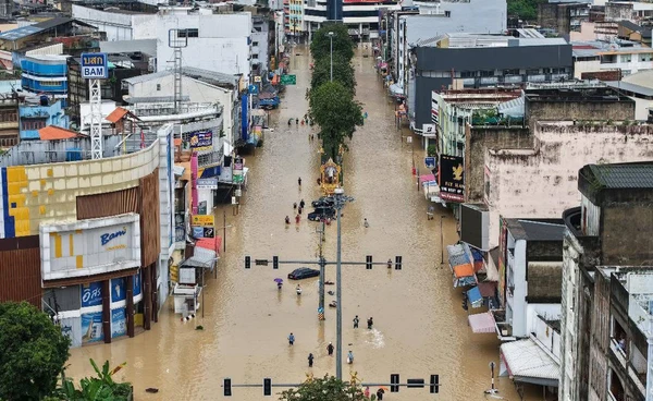 ไทม์ไลน์น้ำท่วมไทยทั้งปี เปิดจังหวัดเสี่ยงและโครงสร้างภัยพิบัติ