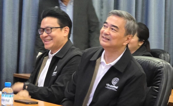 ประชาธิปัตย์เปิดตัวผู้สมัคร สส.กทม. 33 เขต ชูการเมืองสุจริต-รถไฟฟ้าราคาถูก