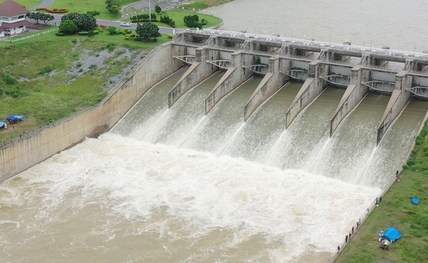 ฝนตกหนักต่อเนื่อง! เขื่อนป่าสักฯ ปรับการระบาย เตือนประชาชนพื้นที่เสี่ยงเฝ้าระวัง