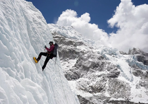 เนปาลเปิดให้ปีนเขาฟรี 97 แห่ง กระตุ้นการท่องเที่ยว 